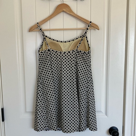 Swim Solutions Womens Swim Dress‎ Size 14 Black White Lined Modest Tummy Control - Picture 6 of 12